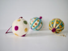 Load image into Gallery viewer, Christmas Felted Baubles
